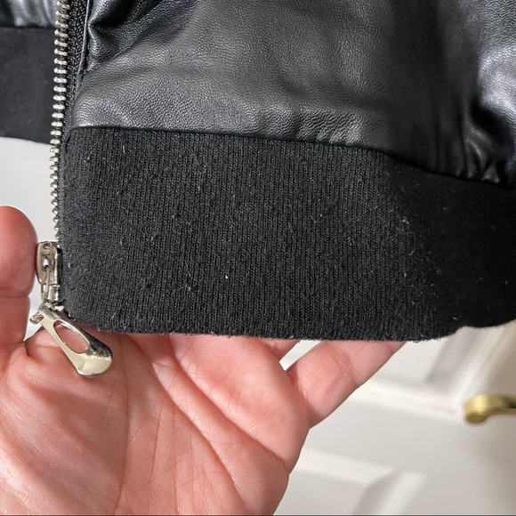 Bagatelle faux leather Bomber Jacket in black with embroidered hummingbirds - Picture 10 of 10